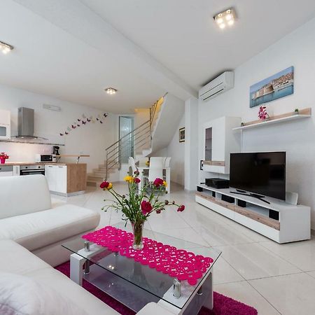 Luxury Sensation Spacious & Free Private Garage Dubrovnik Exterior photo