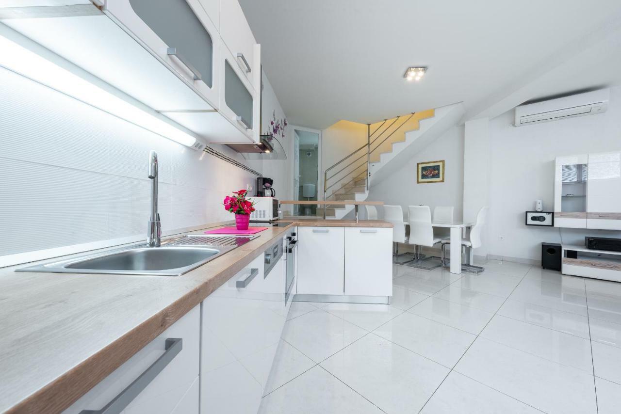 Luxury Sensation Spacious & Free Private Garage Dubrovnik Exterior photo